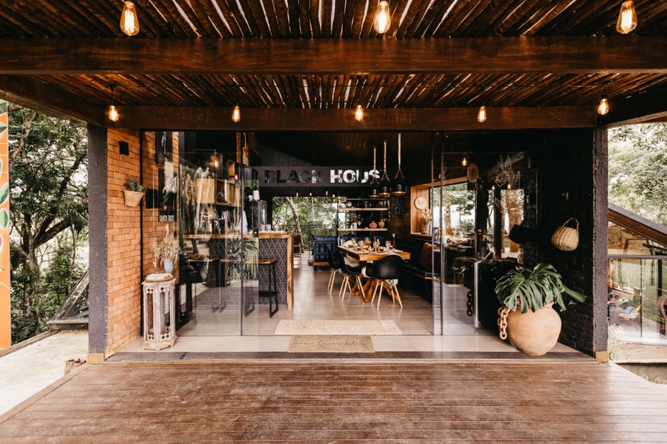 Eco-Friendly Hostels in Medellín: 5 Solo Stays That Actually Recycle