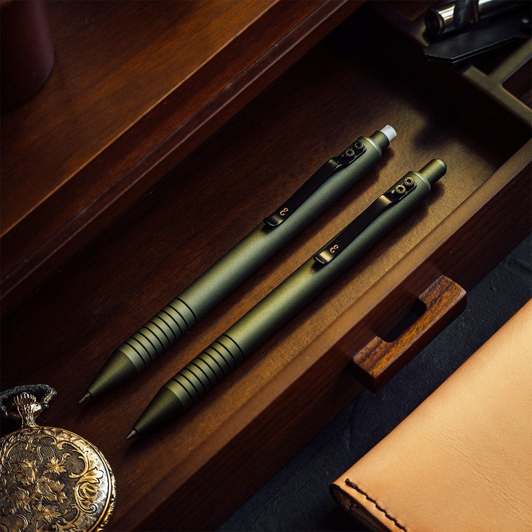 Everyman tray with pens and everyday carry items